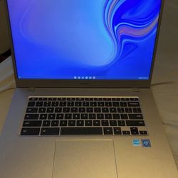 SAMSUNG 15.6 Chromebook 4