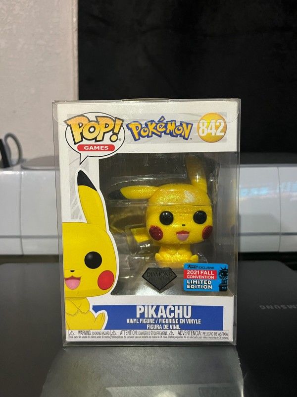 Funko Pop Pokemon Pikachu Diamon Collection 2021 Fall Convention