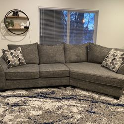 Stanton 2pc sectional