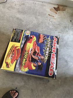 Airhead Live Wire towable float new in box