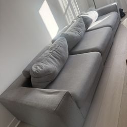 Modani Sectional