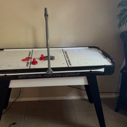 air hockey table 