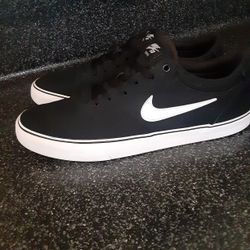 Nike Mens 12 Great Condition 