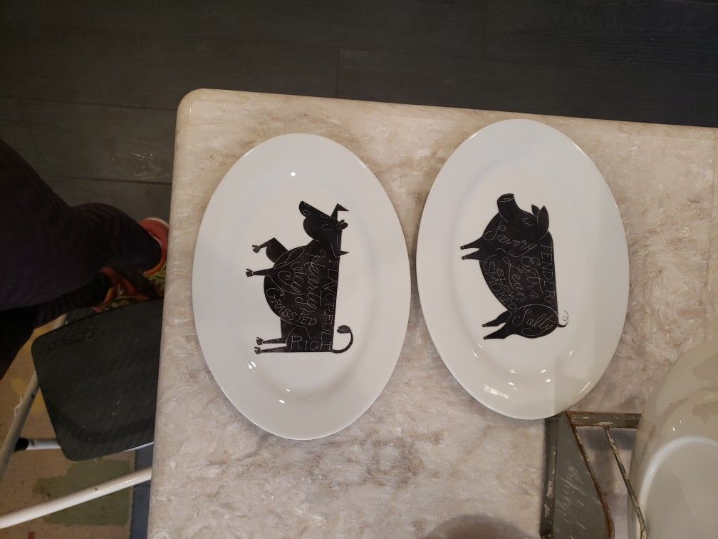 Crate And Barrel Oval Farmhouse Pig Cow Small Platters Dishes