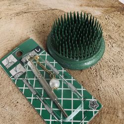 Vintage Metal Vogue Flower Holder #3 Ikebana Cast Metal Frog Beagle Mfg Co Pasadena CA