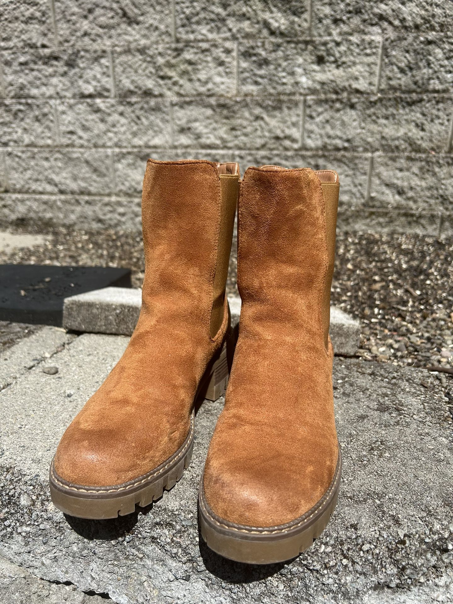 Boots Women’s