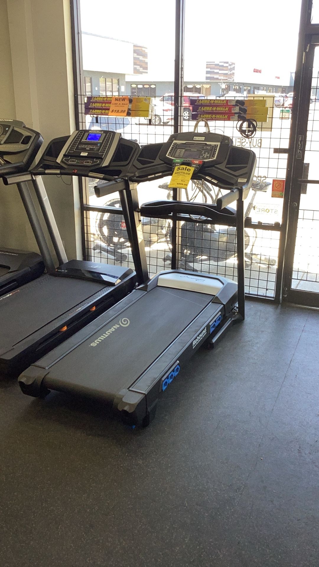 Nautilus T618 Treadmill