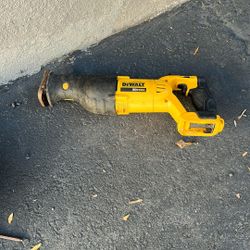 20V DEwalt Sawzall
