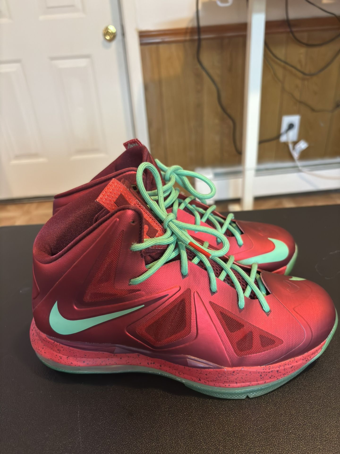 Lebron x Christmas 7Y