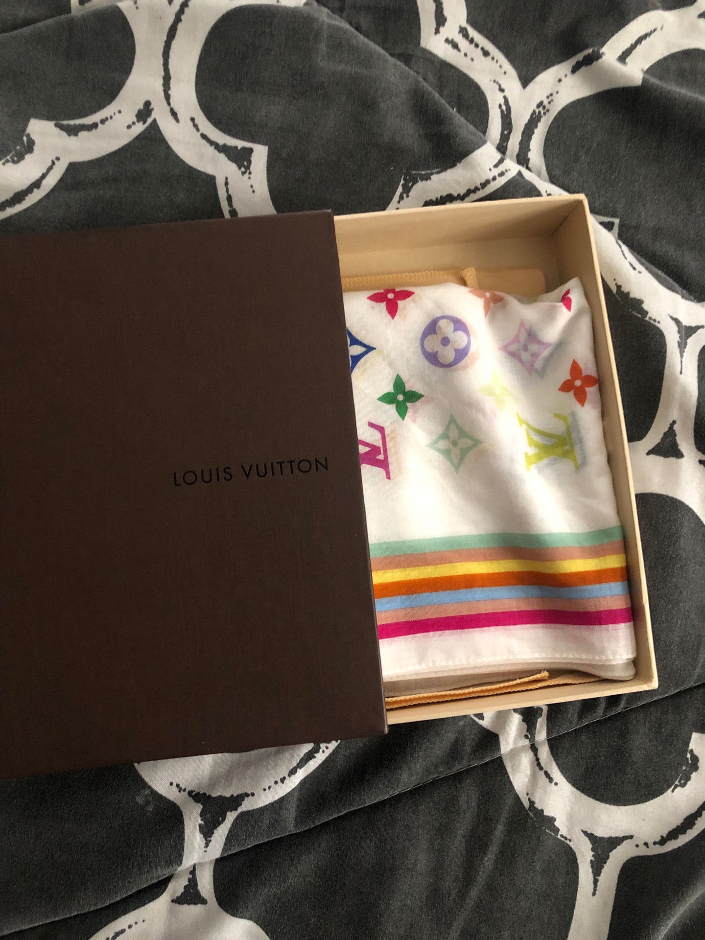 Louis Vuitton scarf white