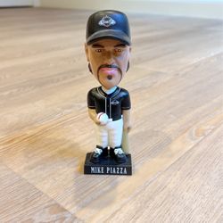 2002 Mike Piazza Figurine