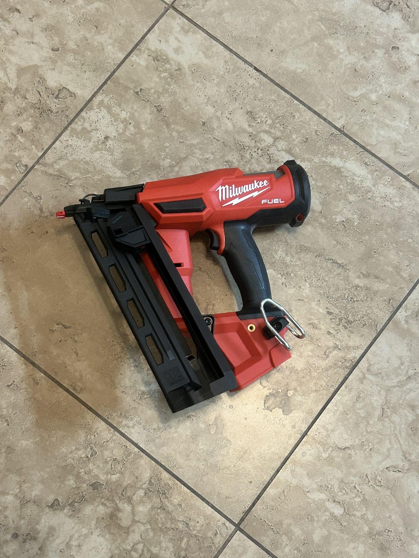 Milwaukee M18 FUEL 16g Angled Finish Nailer (tool Only)