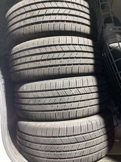 Used Michelin Defender 215/55/17