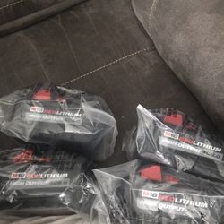 Milwaukee Batteries 8.0