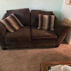 loveseat 