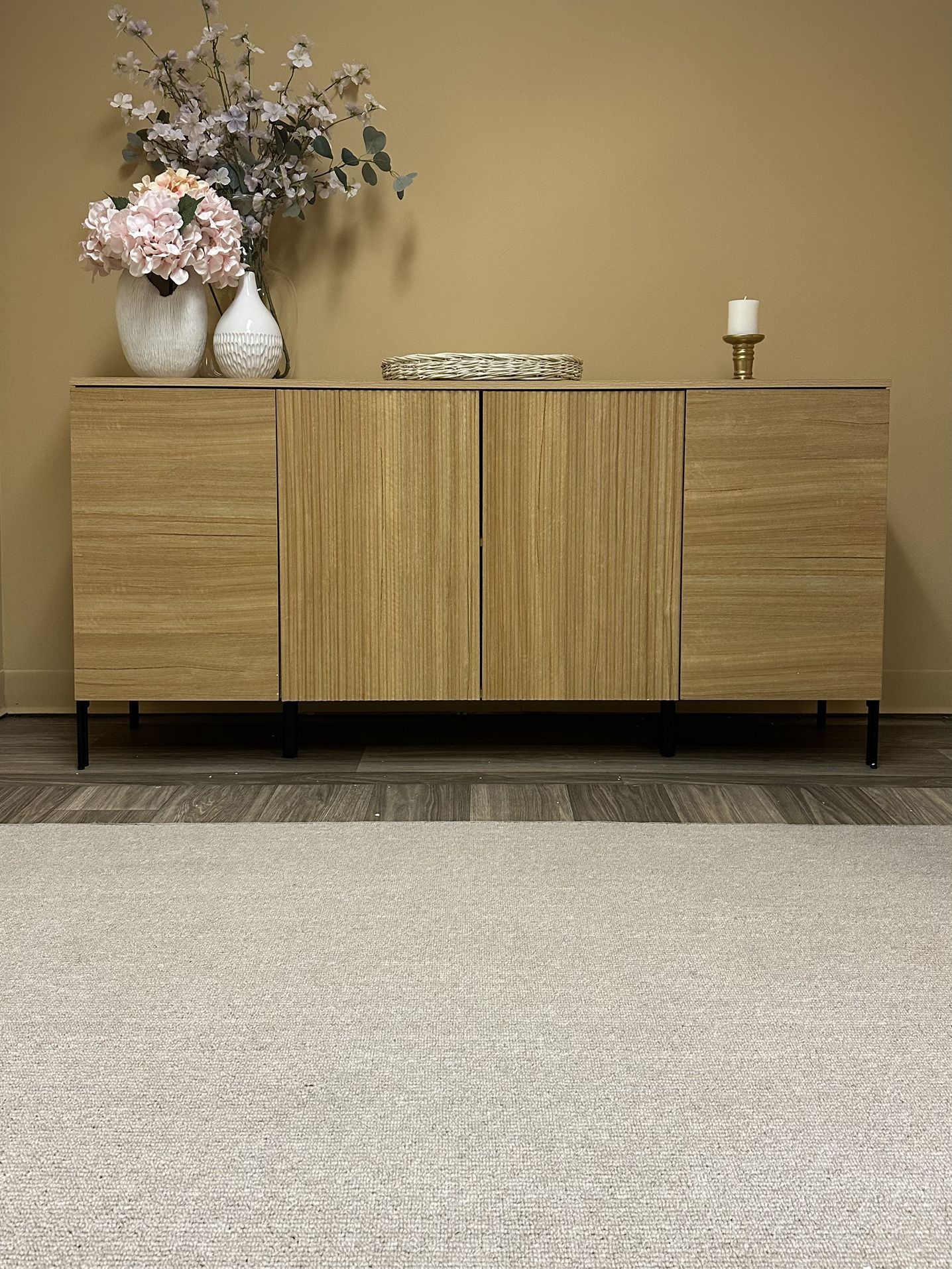 Sideboard