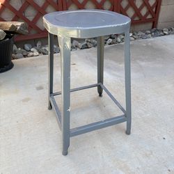 Vintage Stool ( metal )