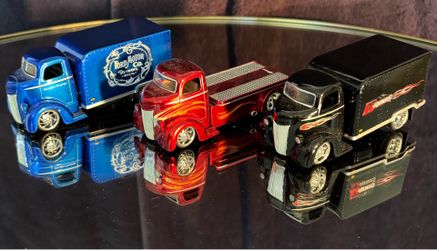 3 JADA TOYS 1947 FORD COE 1/64 DIECAST MODEL TRUCKS