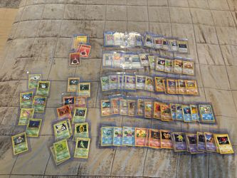 131 Vintage Pokémon Cards 1999 WOTC Shadowless & 1st Edition Base Set Lot