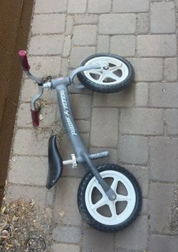 Strider balance Radio flyer bike