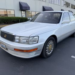 1991 Lexus LS 400