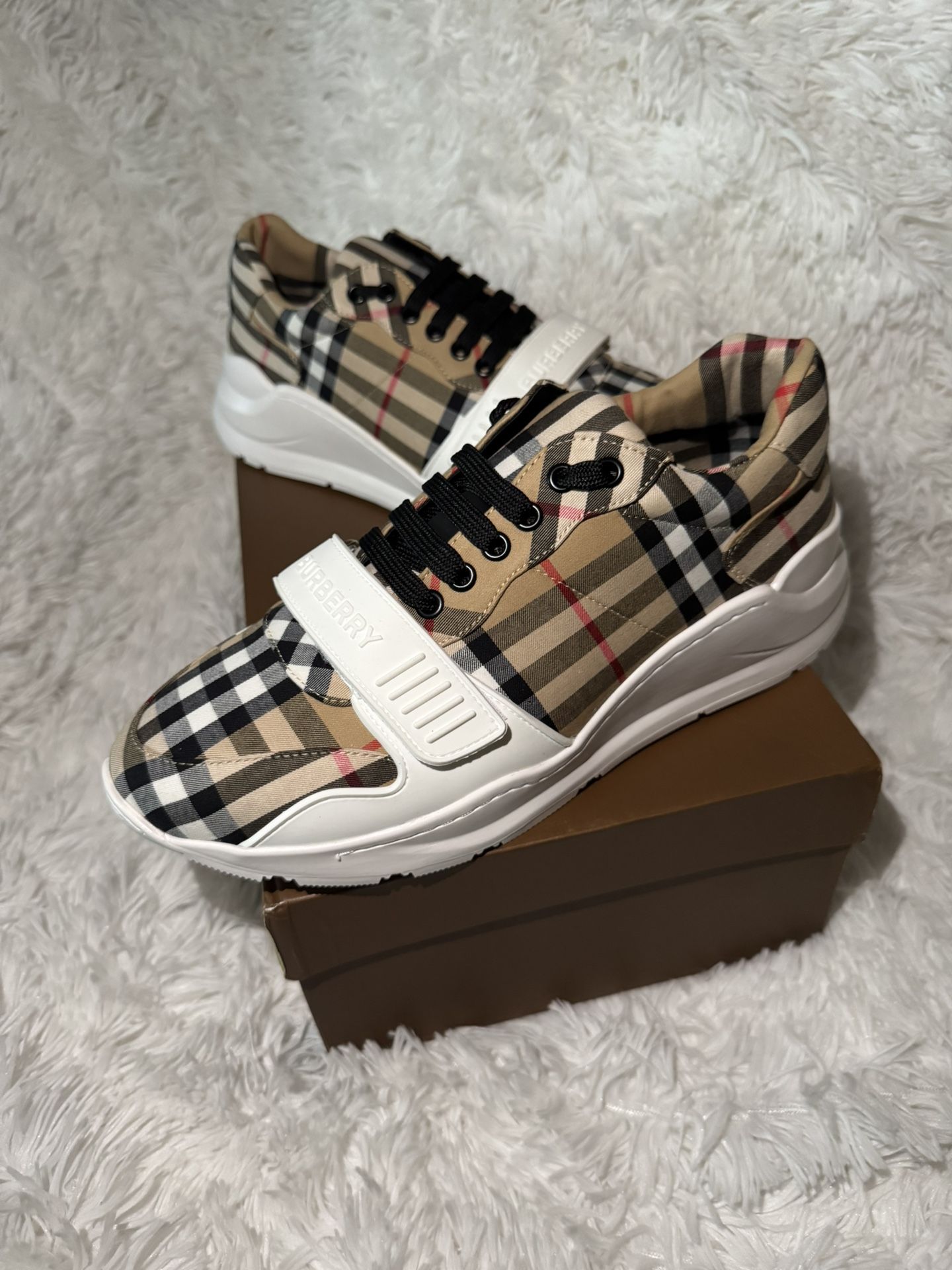 Burberry Shoes