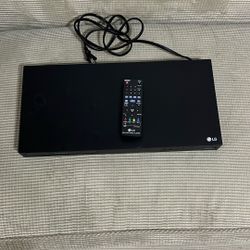 Ultra HD Blu-Ray Disc Player 