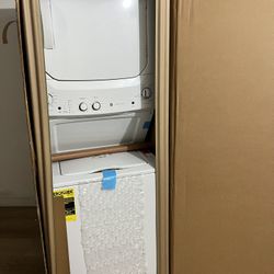 FREE DELIVERY🚚  NEW GE Washer & ELECTRIC Dryer 220 Volt 