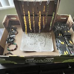 🌟 $1 Handmade Jewelry – Everything Must Go! 🌟