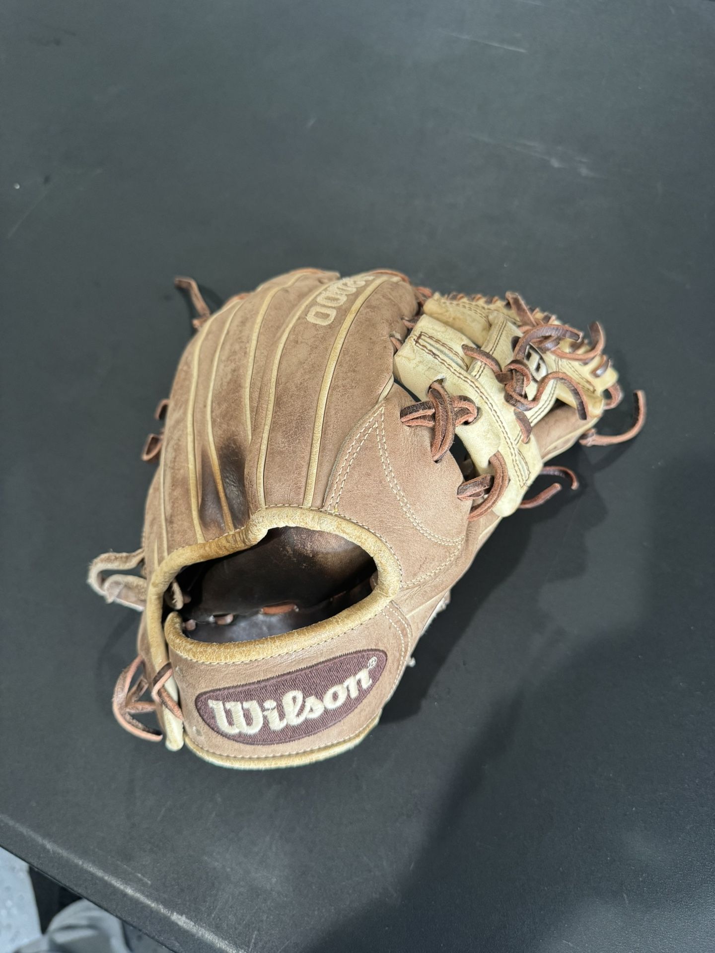 Wilson A2000 Baseball Glove