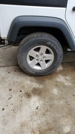 2016 Jeep Wrangler wheels