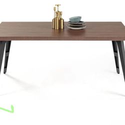 Large Dinning Table Good Condition 