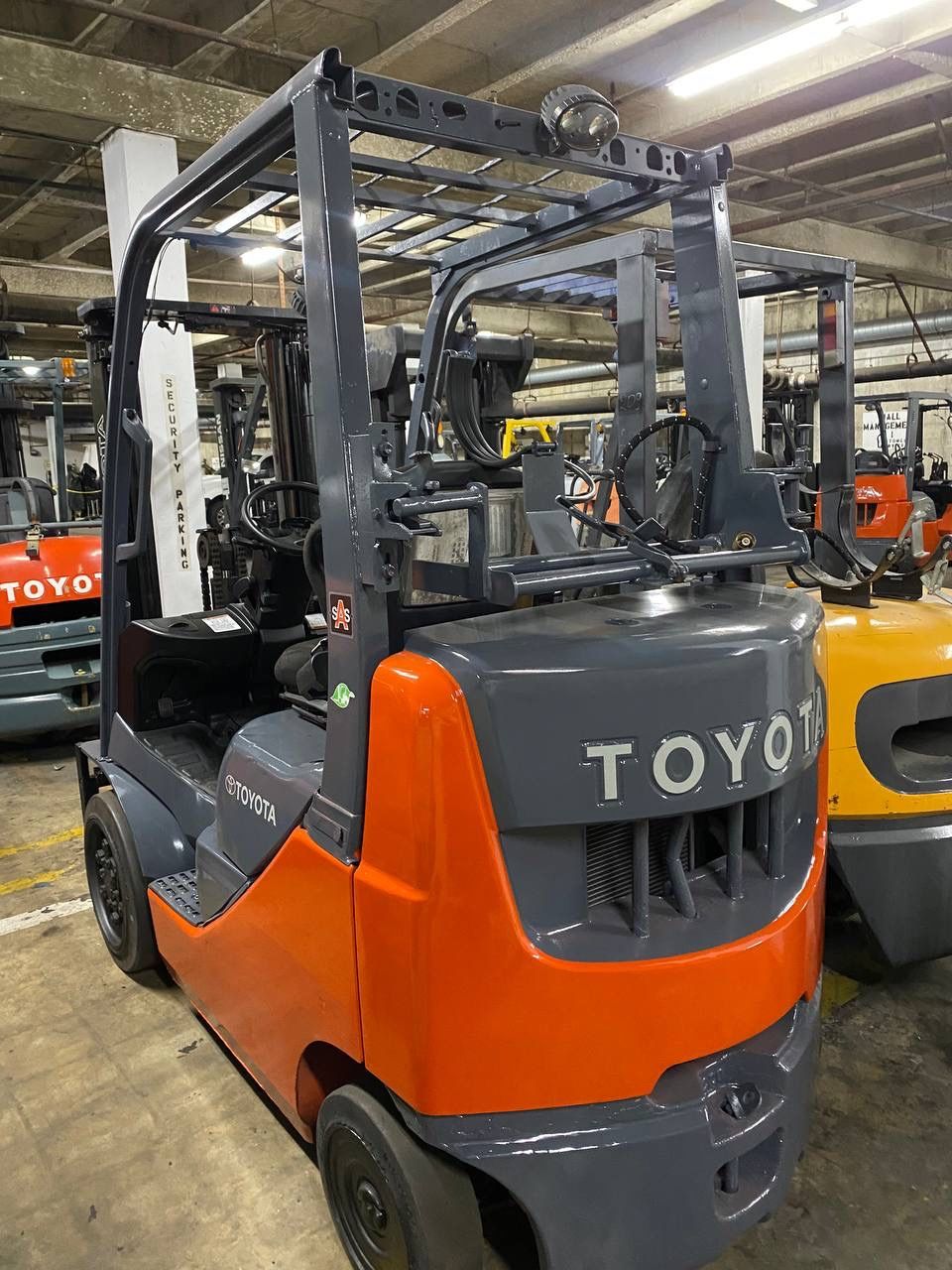 TOYOTA 8 Series Forklift For Sale