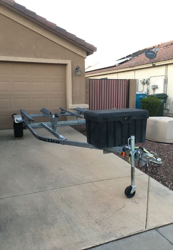 Jet ski trailer