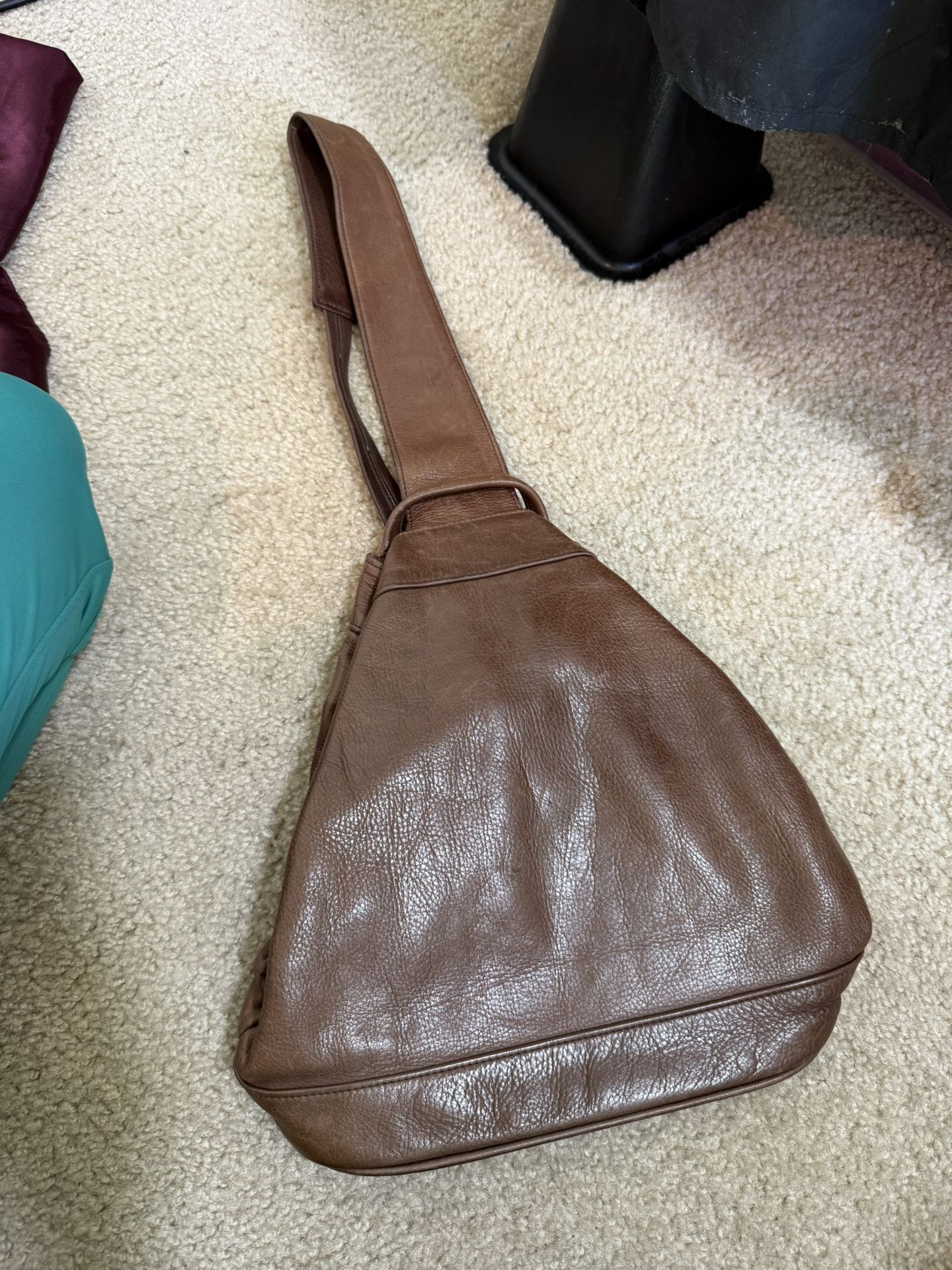Vintage 90s Leather Sling Backpack – Brown