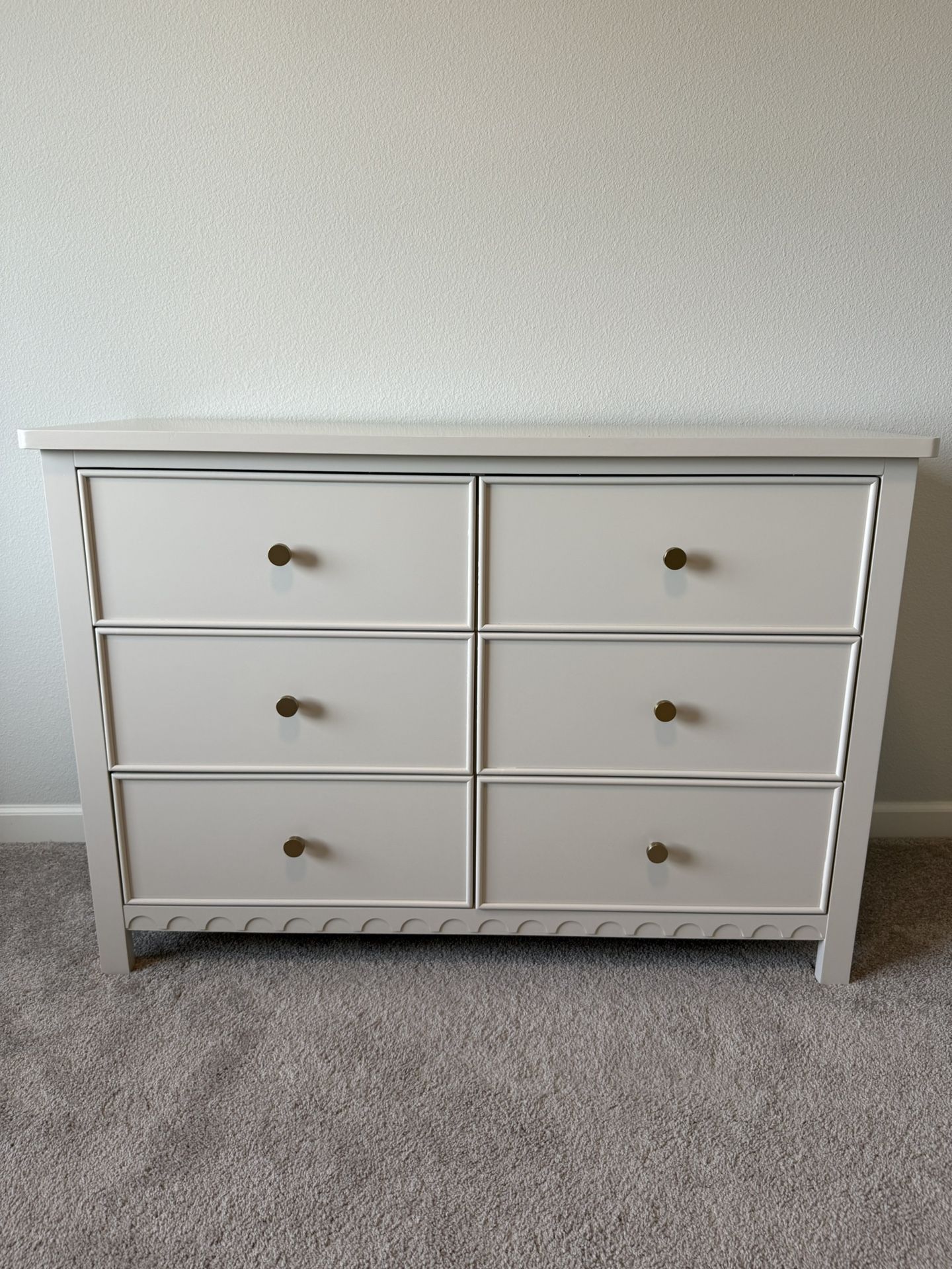Graco - Sasha 6 Drawer Double Dresser - Like New