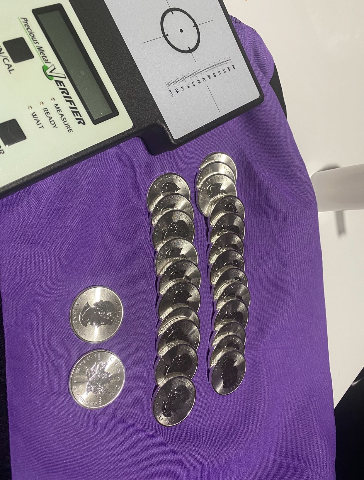 2015 9999 Silver Maple Leaf $1  Coin X 25 =775