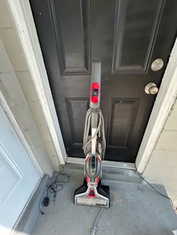 Hard floor cleaner