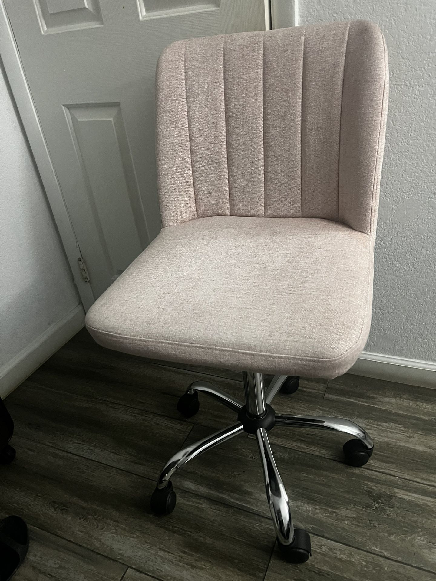 Pink Rolling Chair Vanity /Desk