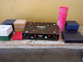 Empty multiuses boxes