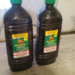2 Sealed Bottles Of TIKI BiteFighter Citronella and Cedar Torch Fuel