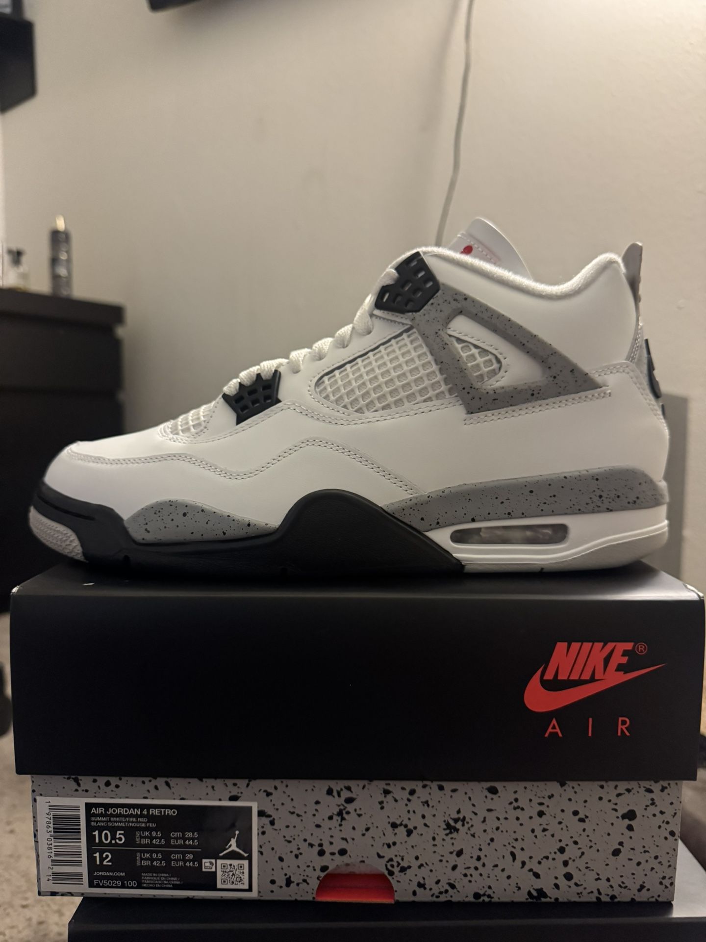 Jordan 4 White Cement