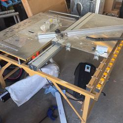 Foldable Table Saw With Vacuum, Rollable Bed 