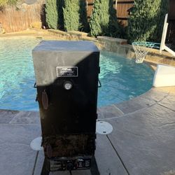 Master Built Vertical Propane Smoker 