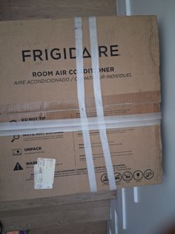 FIGIDAIRE /WHITE/ 100LBS/ 5000 BTU