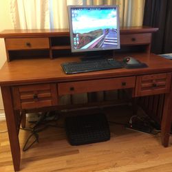Home Styles Executive Desk w/Hutch