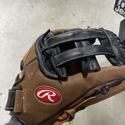 Rawlings Softball Glove