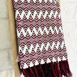 Vintage Handcrafted Fringe Blanket Table Cloth Runner Rug Textile