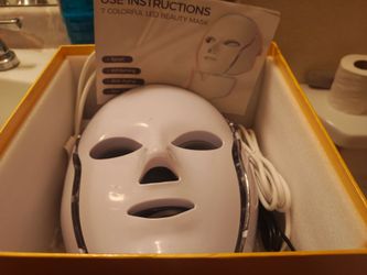 7 Color LED Light Therapy Beauty Mask