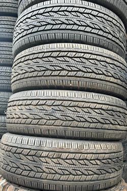 275 60 20 vendo un set de llantas usadas en excelente condición Marca continental